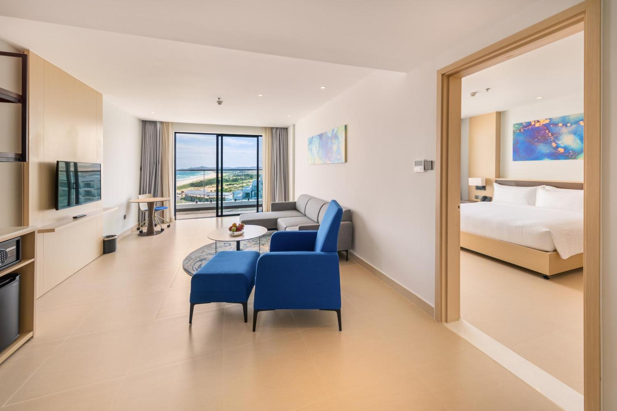 The Empyrean Cam Ranh Beach Resort Bagian luar foto