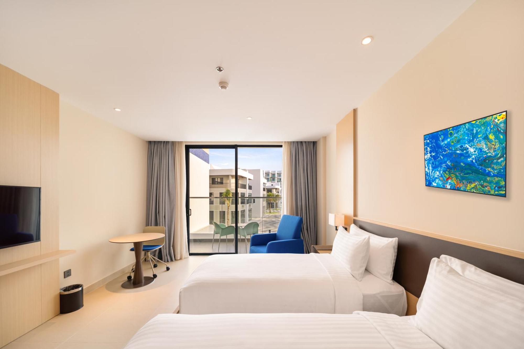 The Empyrean Cam Ranh Beach Resort Bagian luar foto