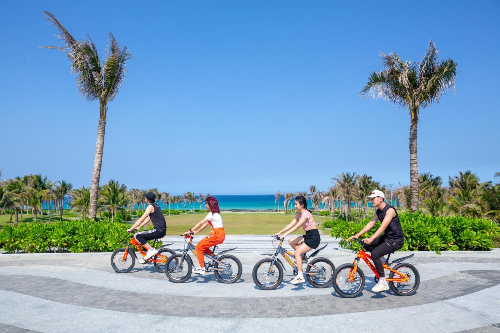 The Empyrean Cam Ranh Beach Resort Bagian luar foto